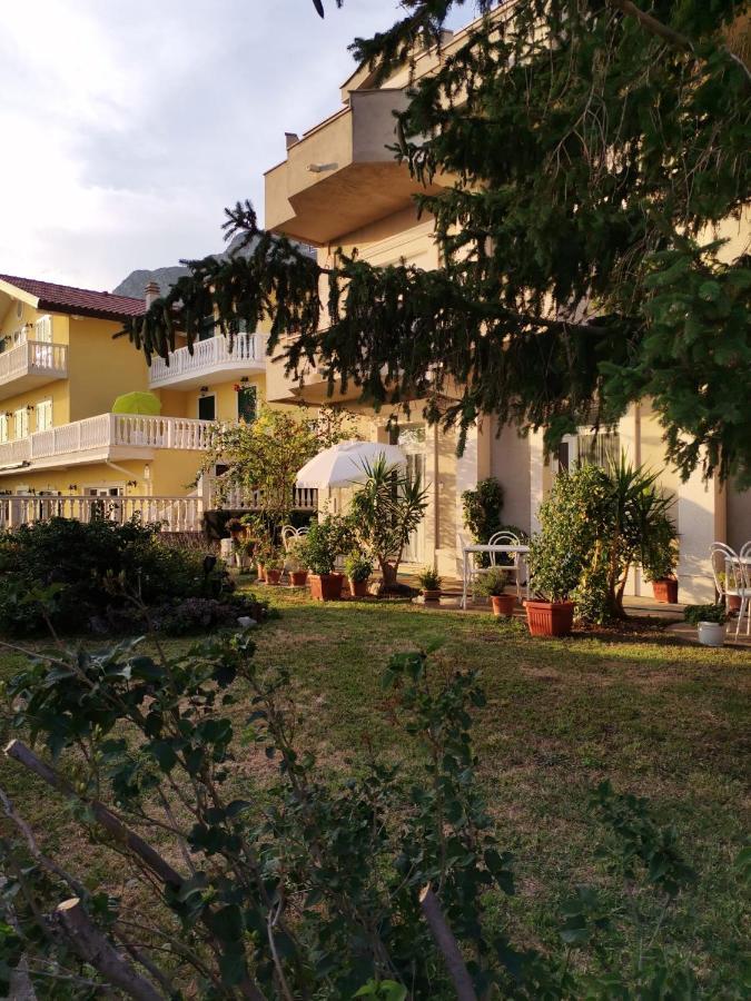 Apartments Sretna 그라다츠 외부 사진