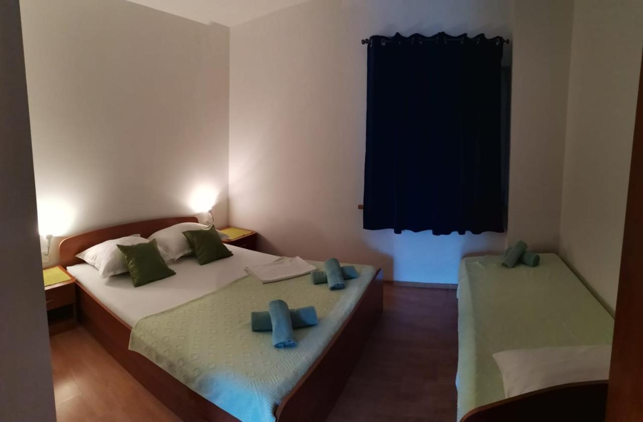 Apartments Sretna 그라다츠 외부 사진
