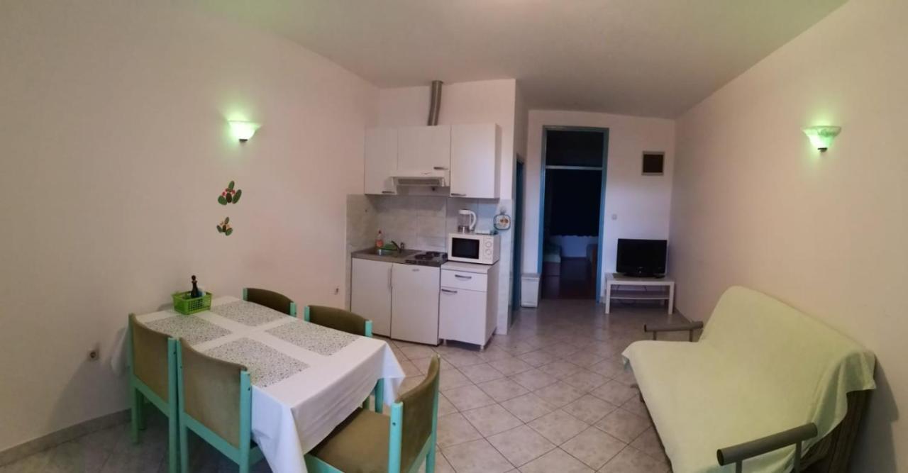 Apartments Sretna 그라다츠 외부 사진
