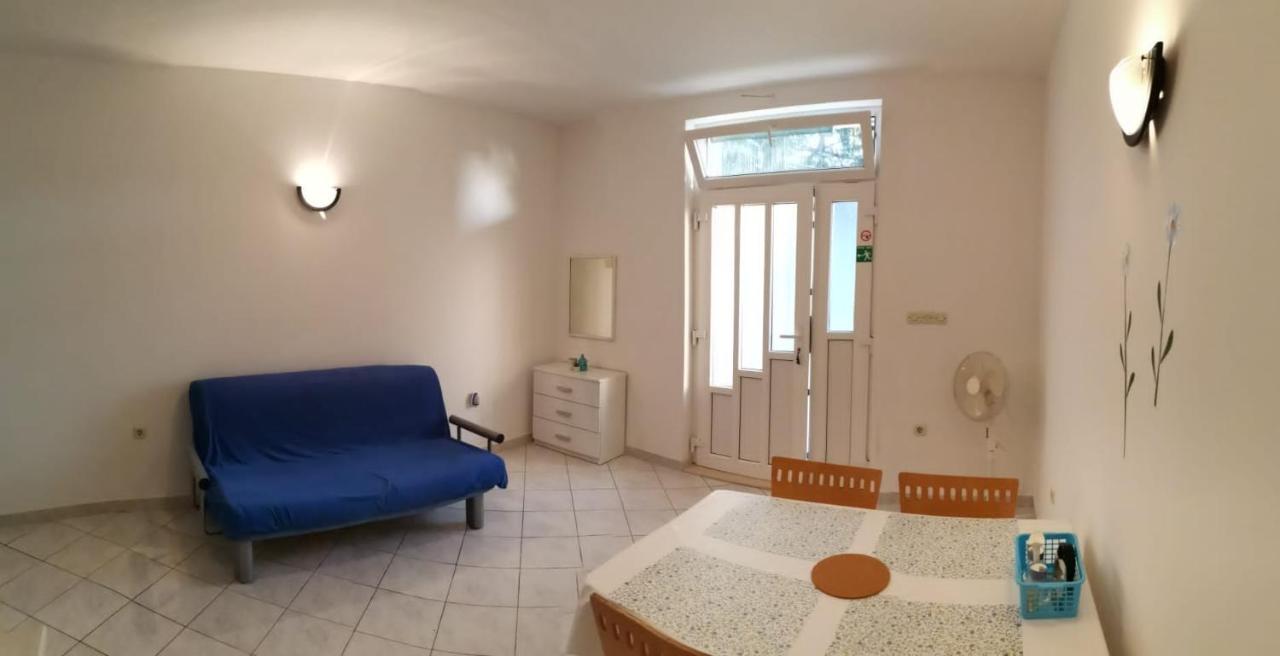 Apartments Sretna 그라다츠 외부 사진