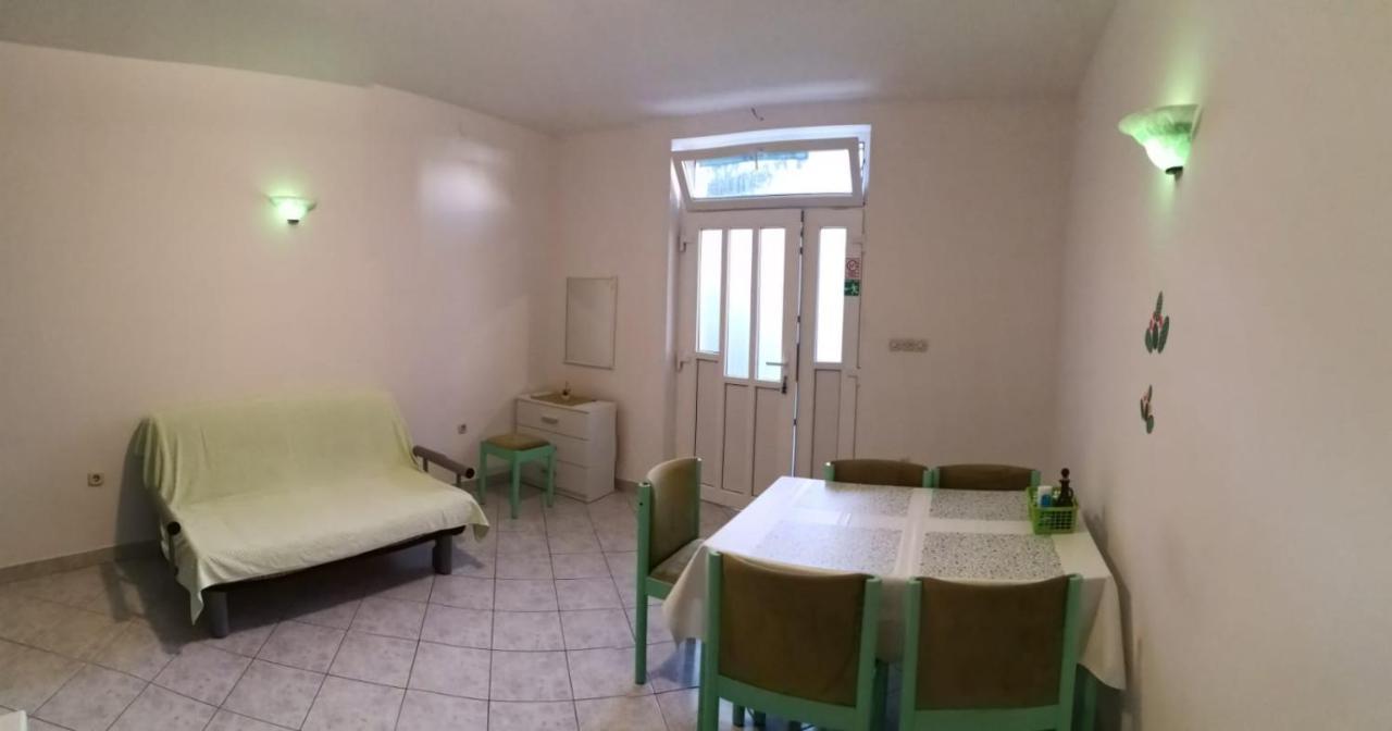 Apartments Sretna 그라다츠 외부 사진
