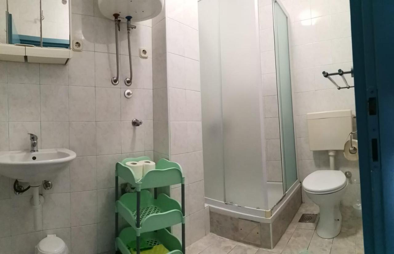 Apartments Sretna 그라다츠 외부 사진